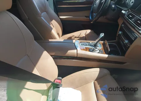 2013 BMW 740Li from USA, damaged, VIN WBAYE4C5XDD137459